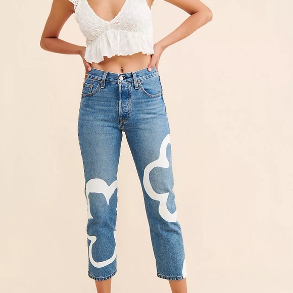 New Levi's 501 Crop high rise straight leg blue 100% cotton Floral print Jeans - Picture 2 of 10